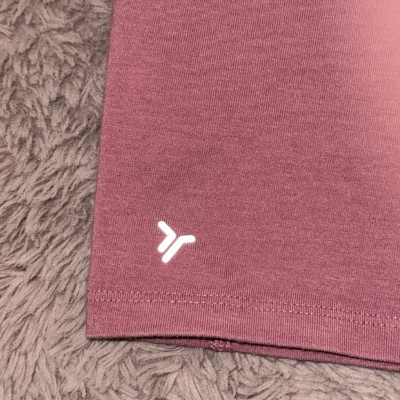 Old Navy Active sleeveless crop tank top built in bra mauve pink powerchill M(8) - Picture 3 of 6